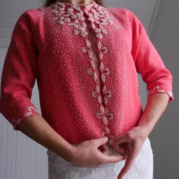 Gorgeous coral pink vintage 50s beaded cardigan - Picture 8 of 8